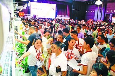 格力电器工厂巡展第二季亮相武汉，工业园引领绿色装饰新风尚